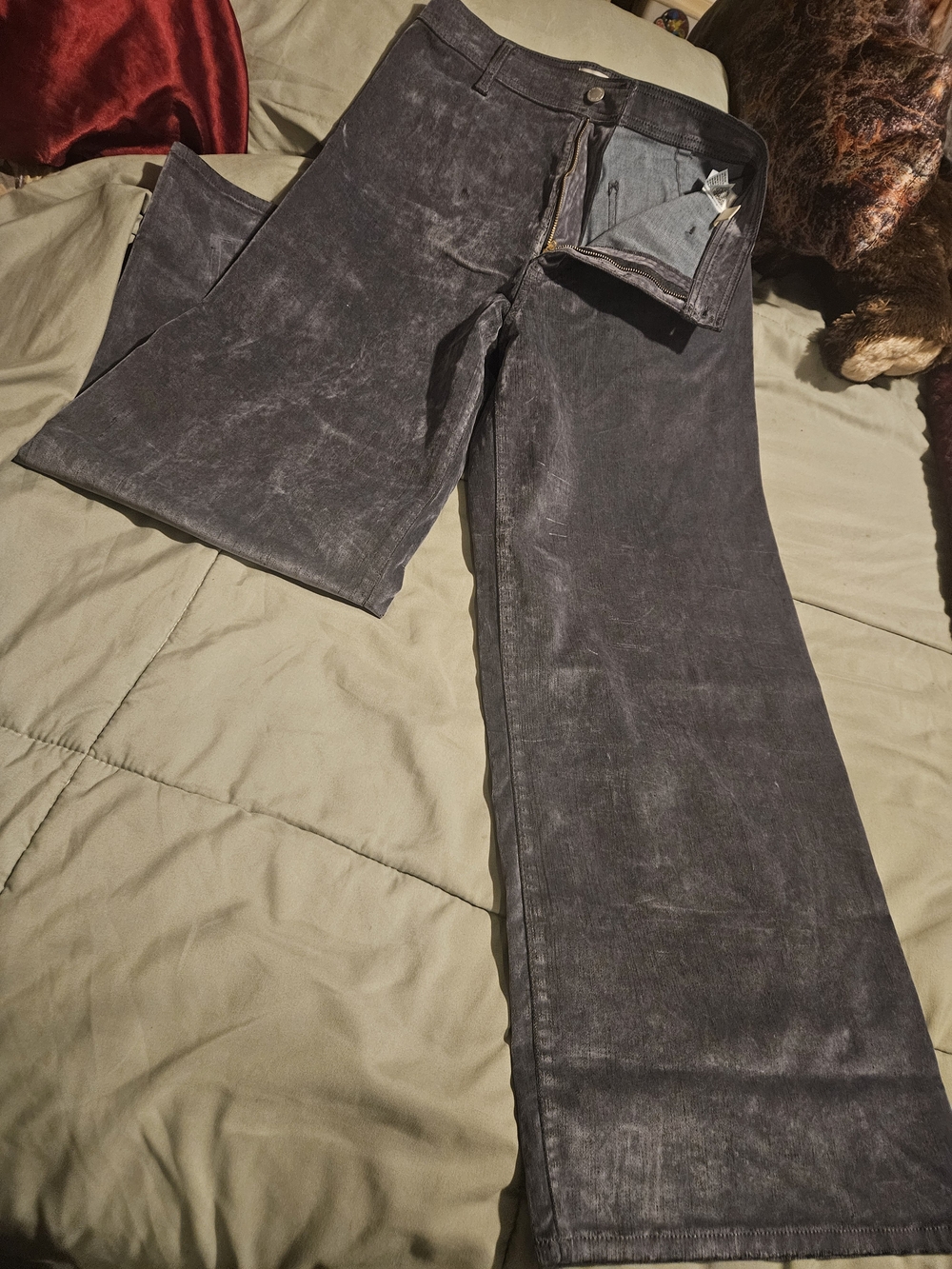 Women's Wide-Leg Velvet Jeans in Washed Grey